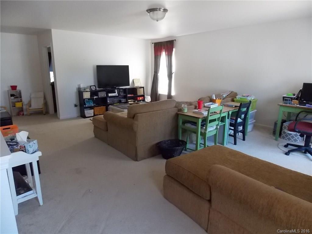 1122 Parade Ground Court Clover, SC 29710 - Photo 12 of 22