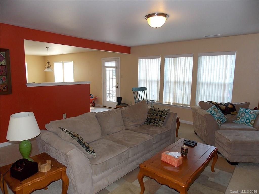 1122 Parade Ground Court Clover, SC 29710 - Photo 5 of 22