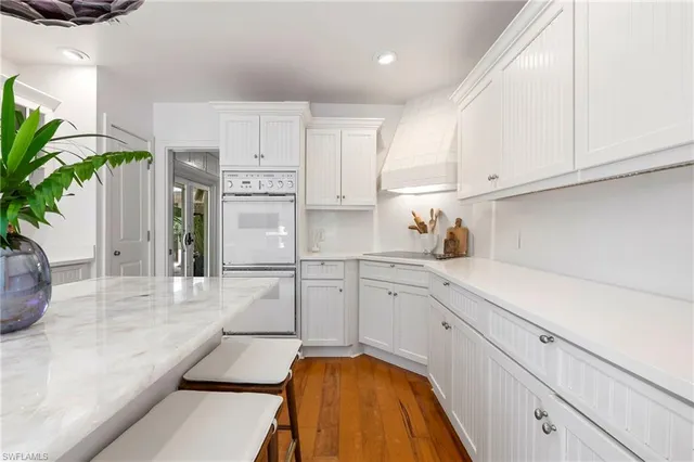 $7,750,000 | 61 12th Avenue South, Naples, FL 34102