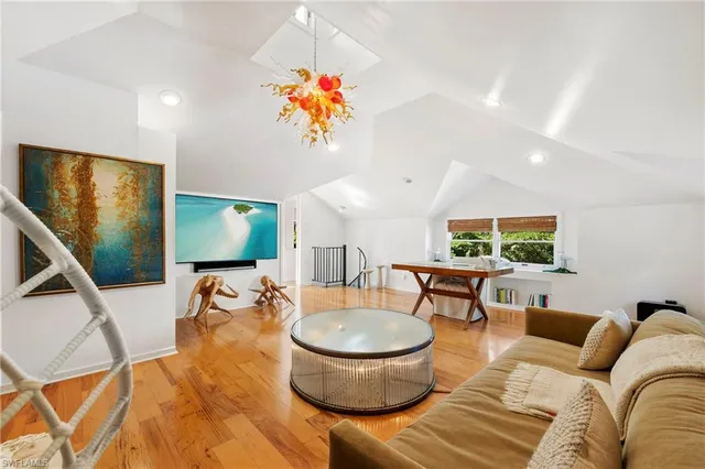 $7,750,000 | 61 12th Avenue South, Naples, FL 34102