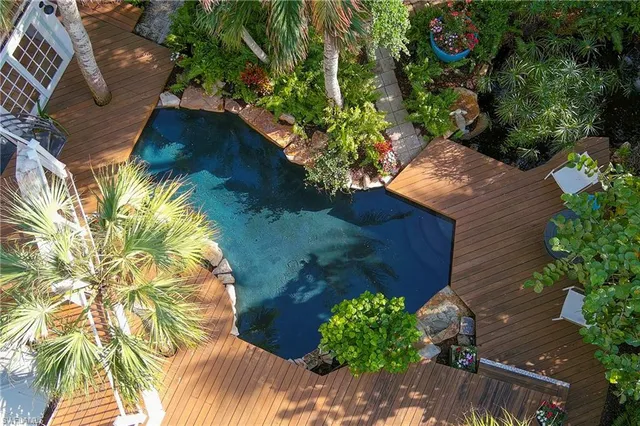 $7,750,000 | 61 12th Avenue South, Naples, FL 34102