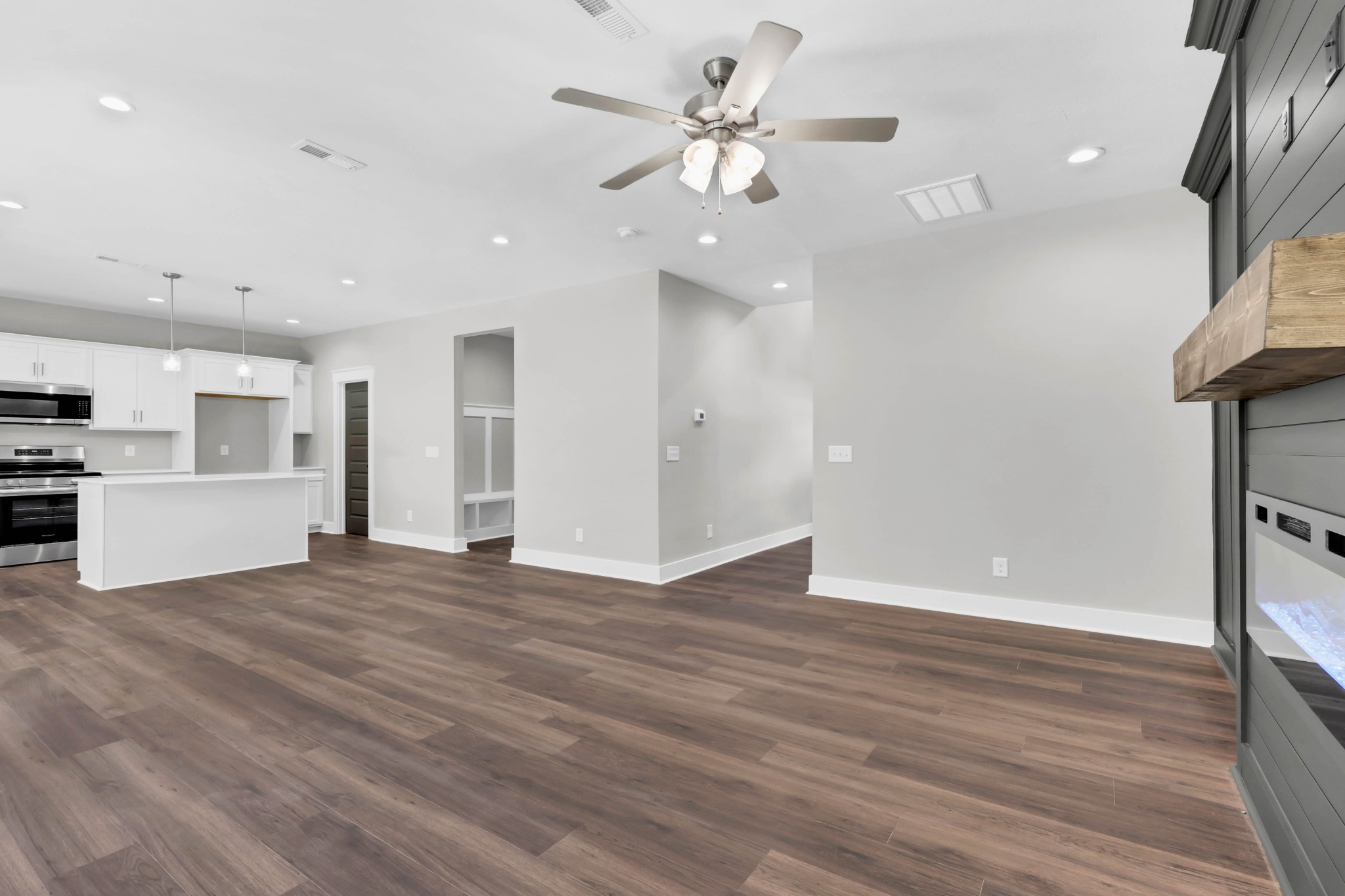 1247 Boulder Pass Road Clarksville, TN 37040 - Photo 10 of 43 Gallery Image 10
