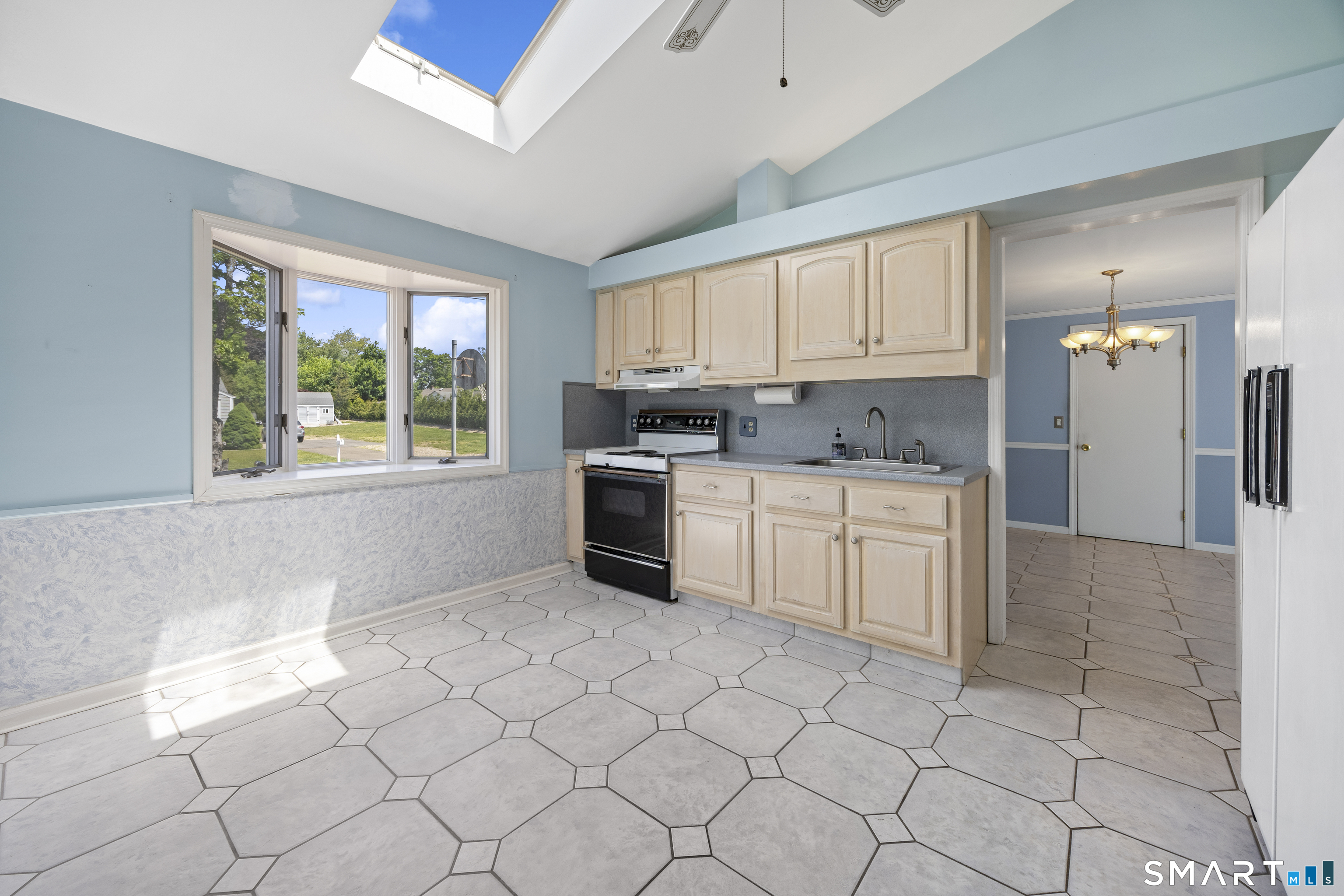 6 Virginia Road North Branford, CT 06471 - Photo 7 of 33