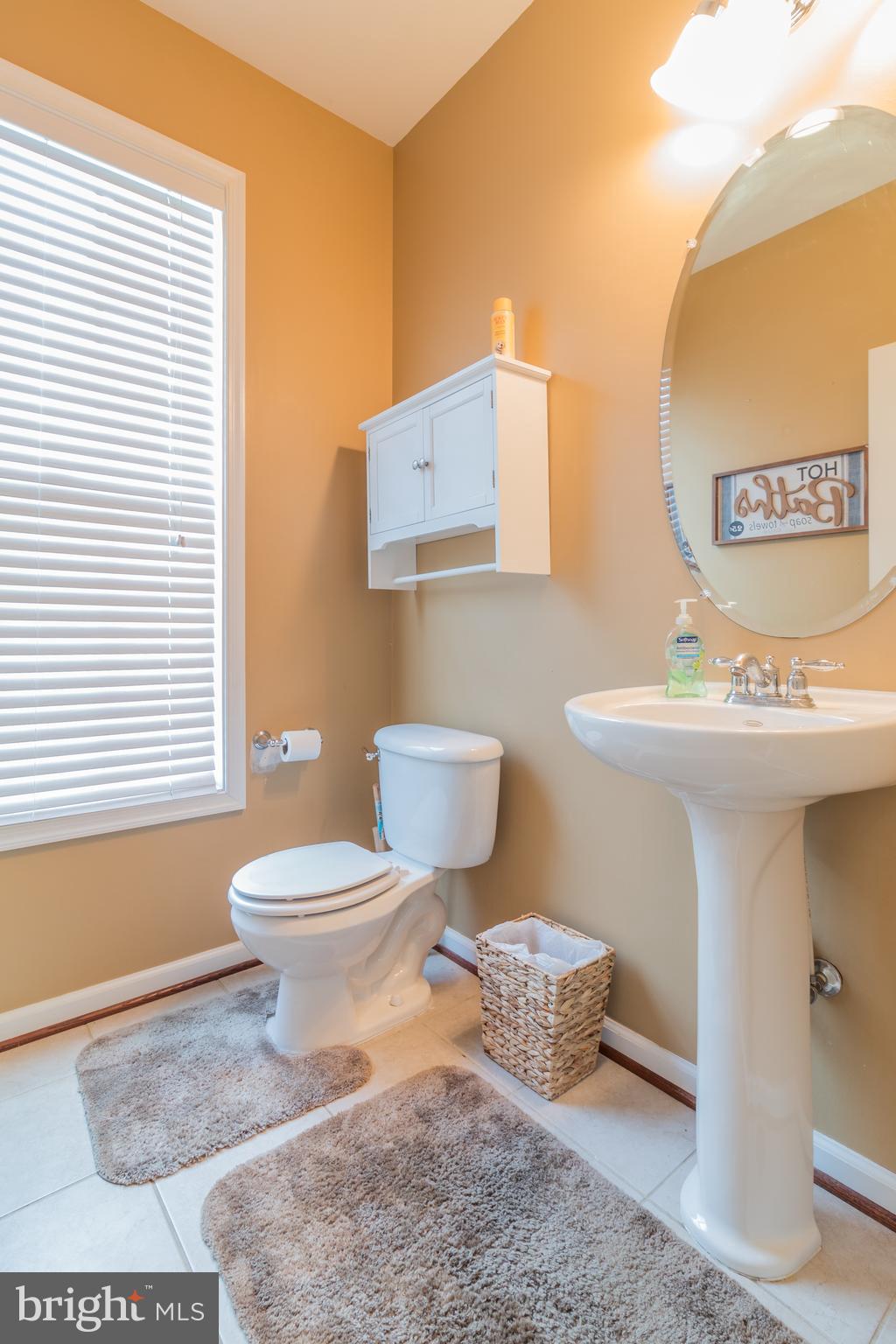 8 Banner Spring Circle Stafford, VA 22554 - Photo 11 of 34 Main level powder room