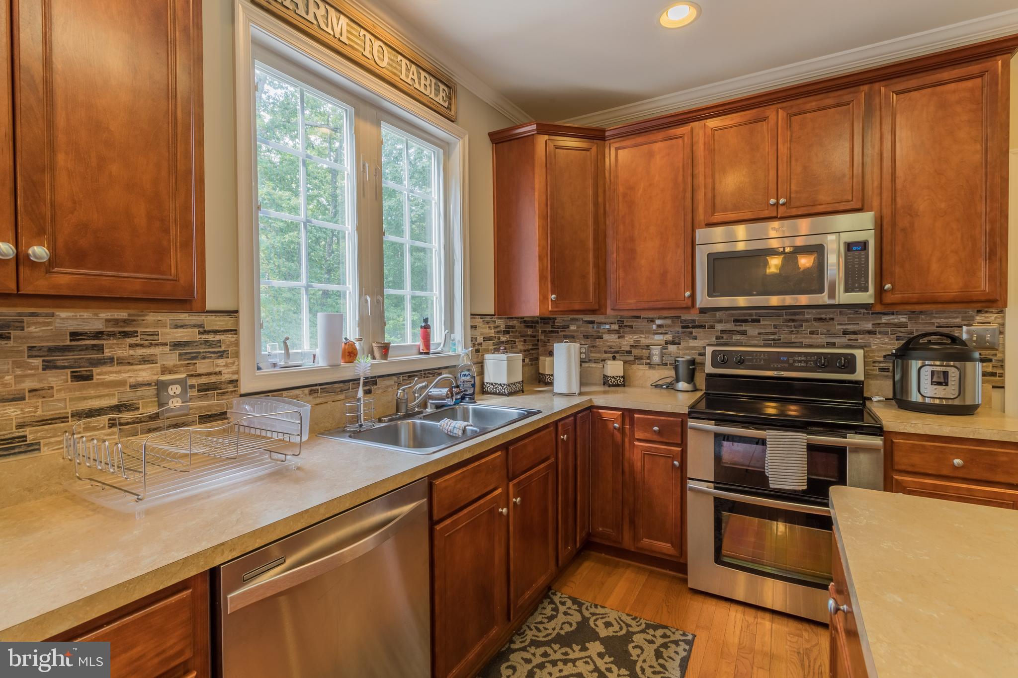 8 Banner Spring Circle Stafford, VA 22554 - Photo 6 of 34 Backsplash