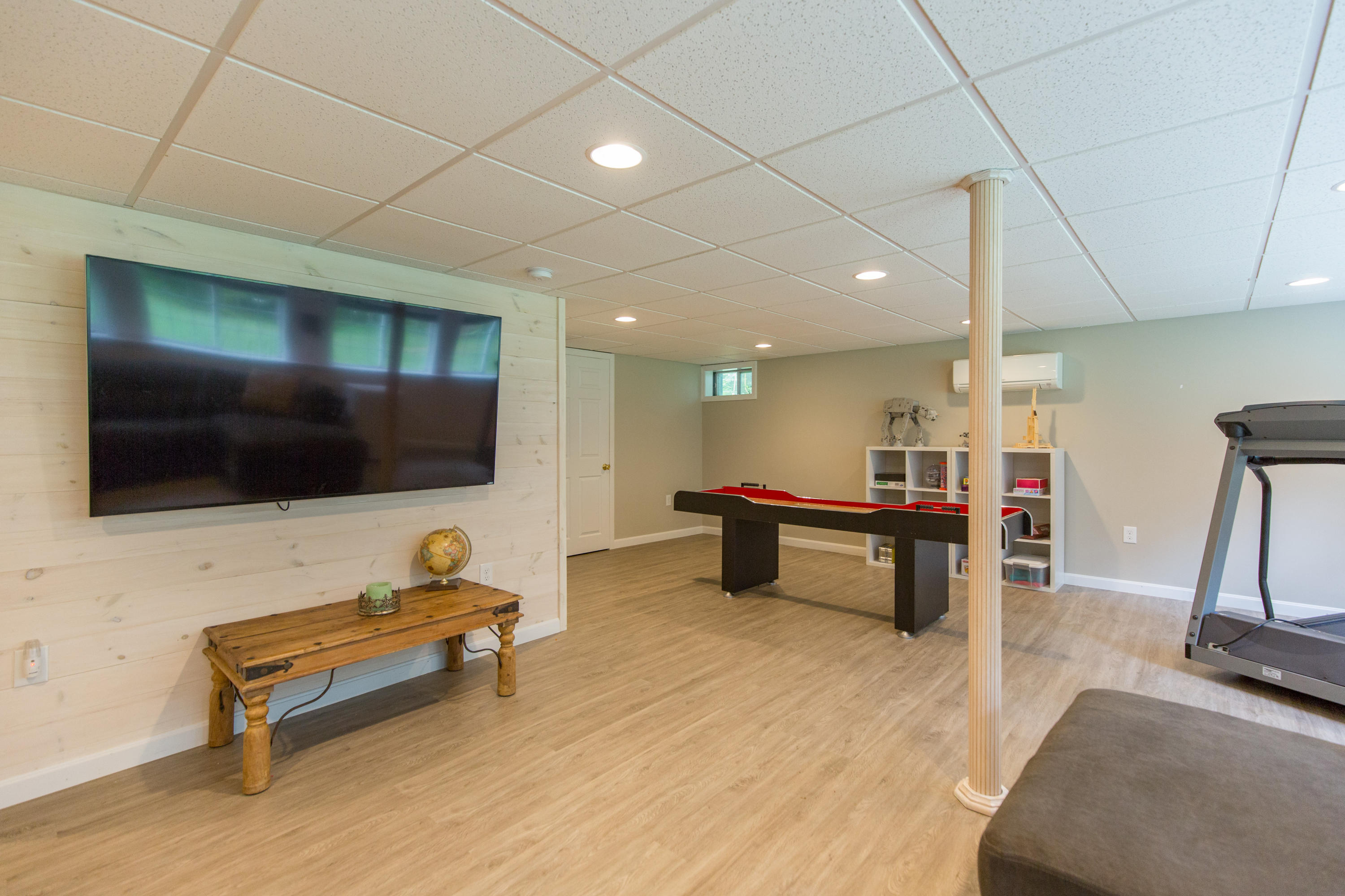13 Holmes Road Saco, ME 04072 - Photo 37 of 46 Familyroom