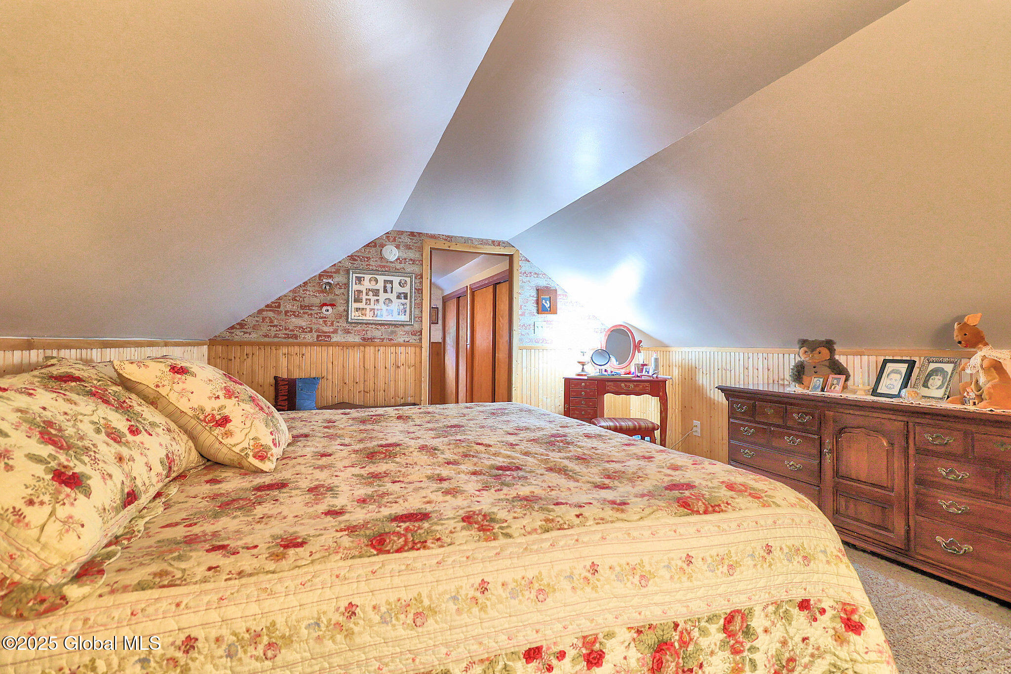 2055 Curry Road Schenectady, NY 12303 - Photo 17 of 38 17