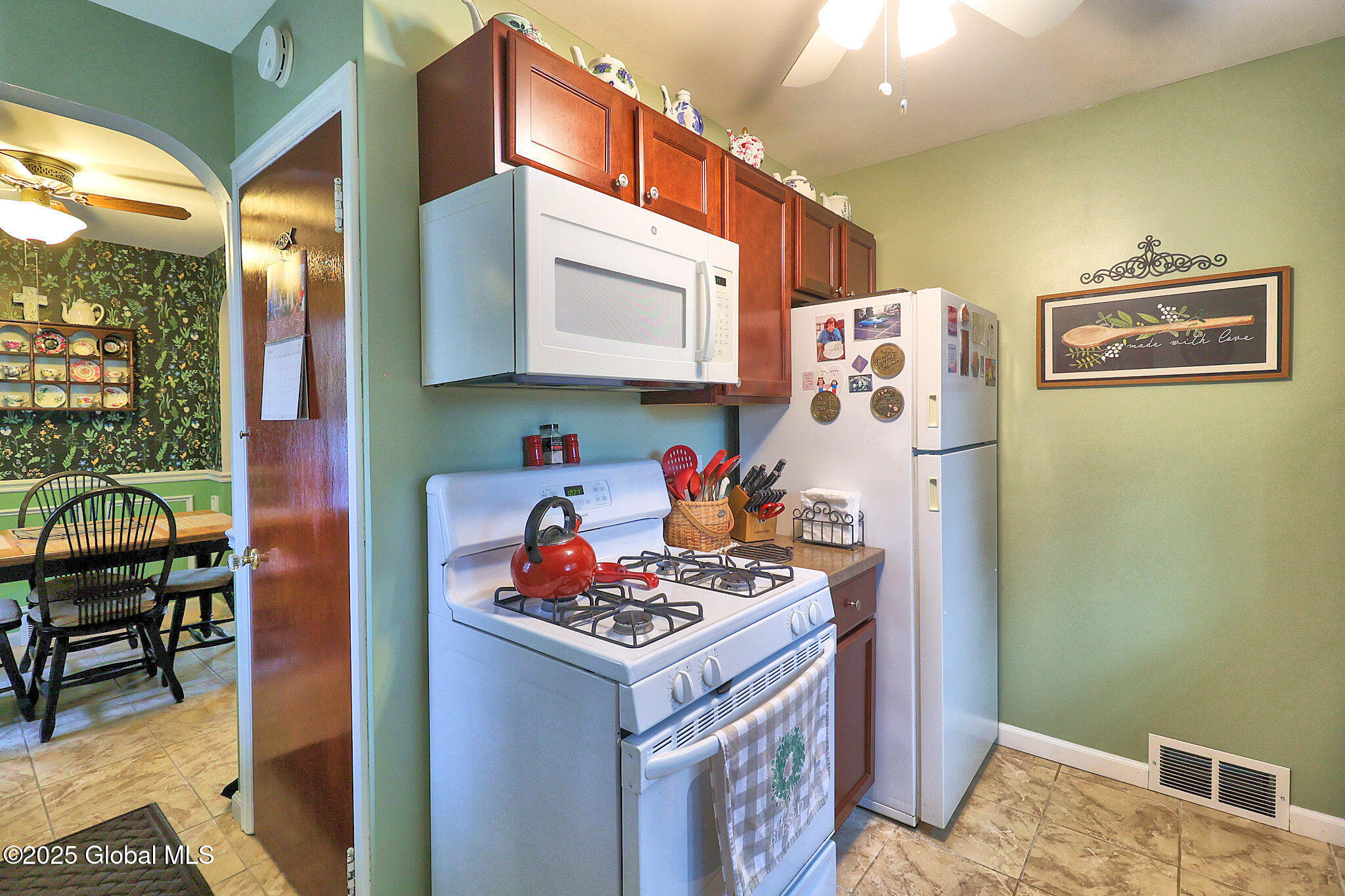2055 Curry Road Schenectady, NY 12303 - Photo 10 of 38 10