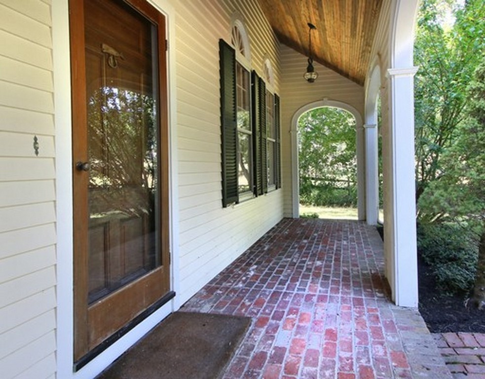 116 Trapelo Road Lincoln, MA 01773 - Photo 3 of 27