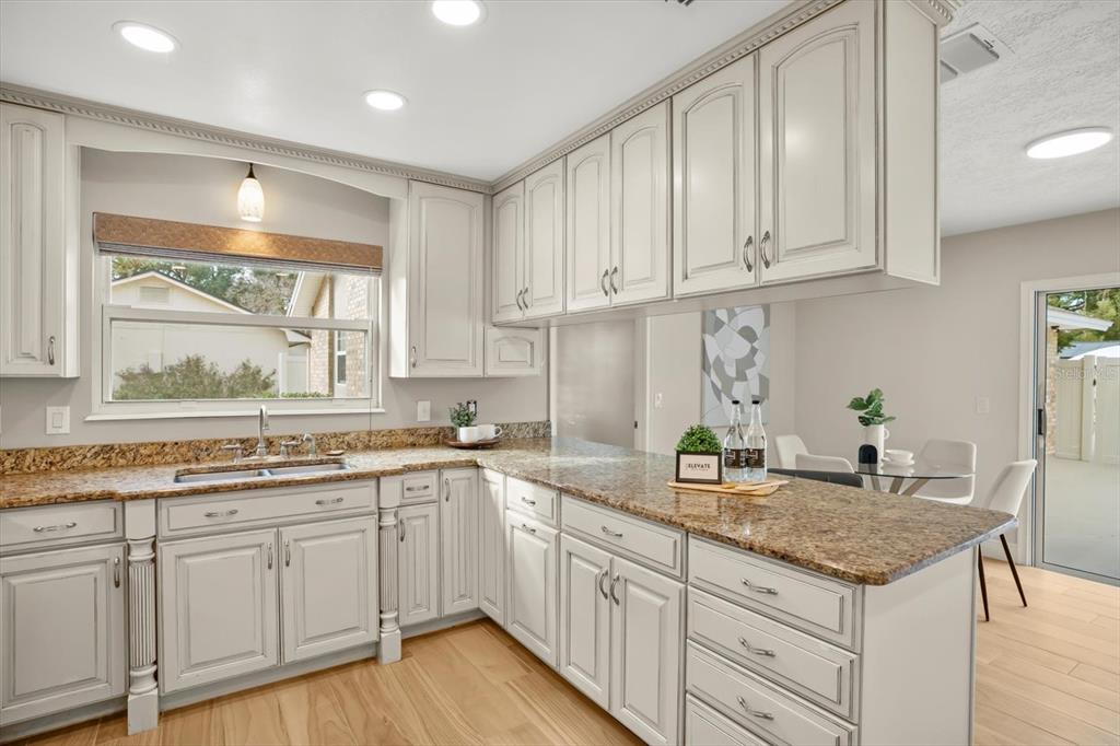 104 Valencia Loop Altamonte Springs, FL 32714 - Photo 15 of 47