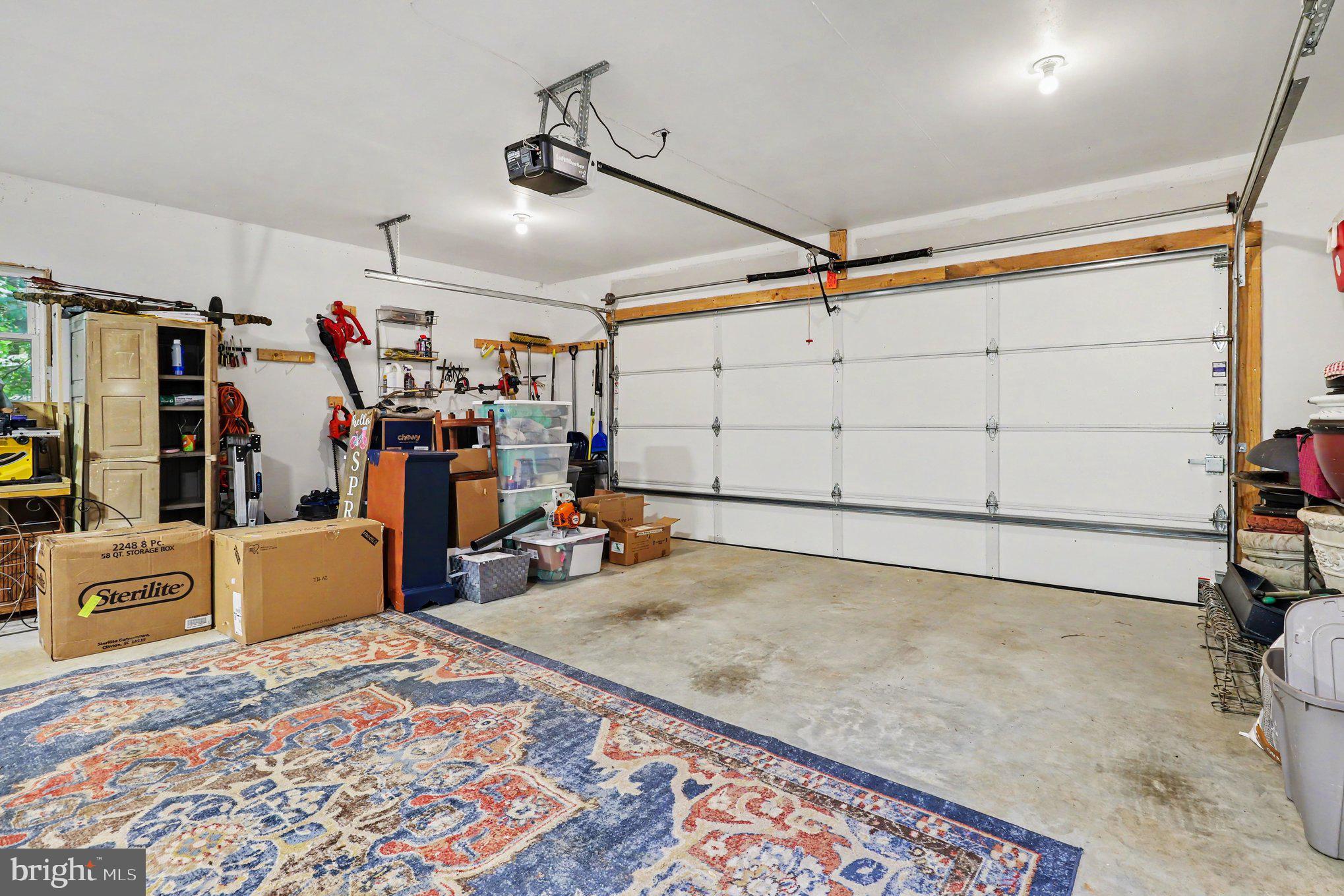 157 Roderick Place Mineral, VA 23117 - Photo 28 of 48 Garage