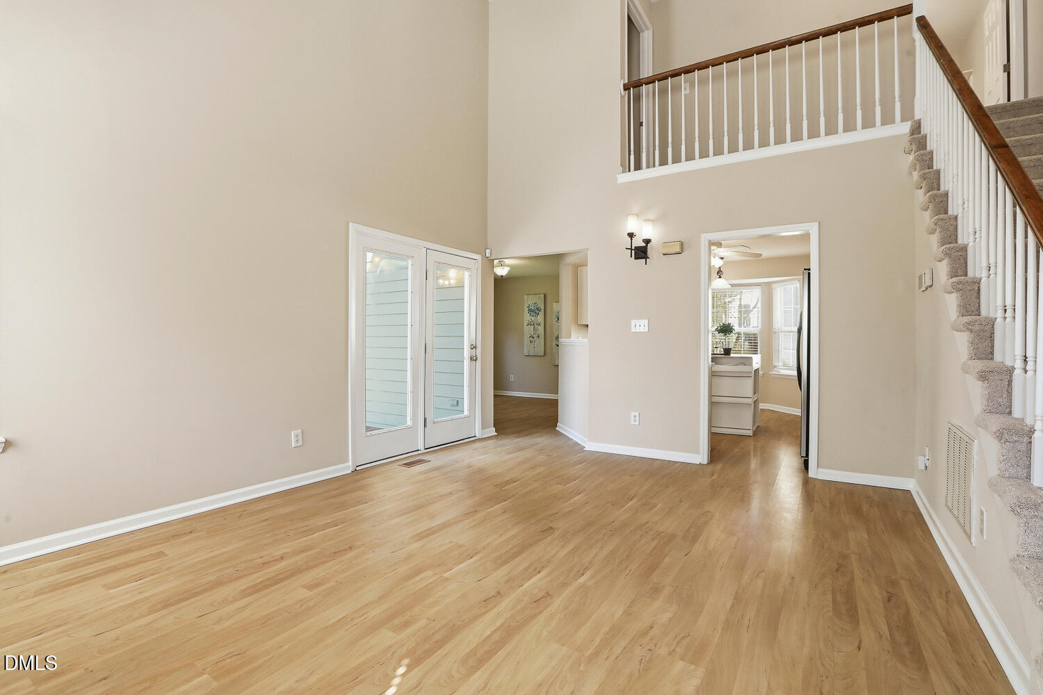 1220 Stoneferry Lane Raleigh, NC 27606 - Photo 7 of 40 1220 Stoneferry Ln Raleigh NC-large-010-