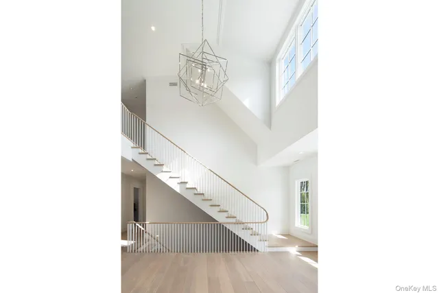 a view of entryway and hall