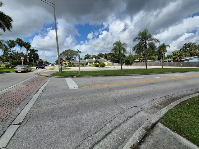 $615,000 | 810 21st Street, Vero Beach, FL 32960