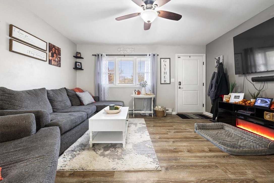 1482 Lee Road Troy, OH 45373 - Photo 7 of 30 This inviting space features durable flooring and abundant natural light.