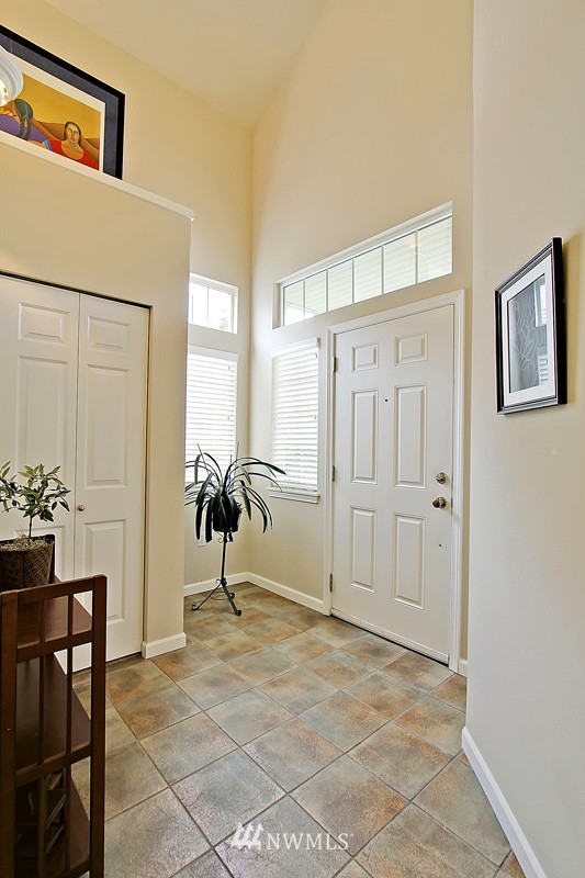 201 South 50th Street, Unit B Renton, WA 98055 - Photo 3 of 15
