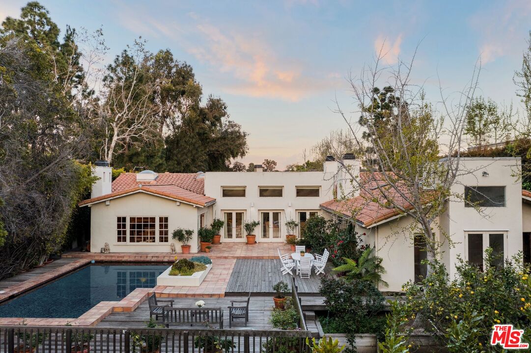 635 North Bonhill Road Los Angeles, CA 90049 - Photo 1 of 19 a aerial view of a house