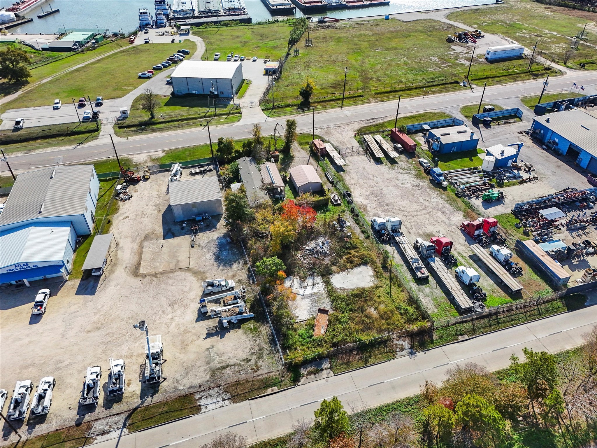 16935 Market Street Channelview, TX 77530 - Photo 8 of 13 an aerial view of a yard with outdoor seating