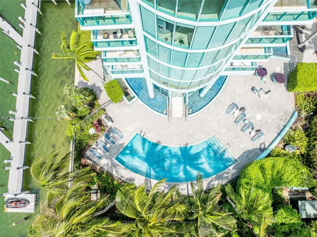 $7,000 | 6000 Indian Creek Drive, Unit 11A, Miami Beach, FL 33140