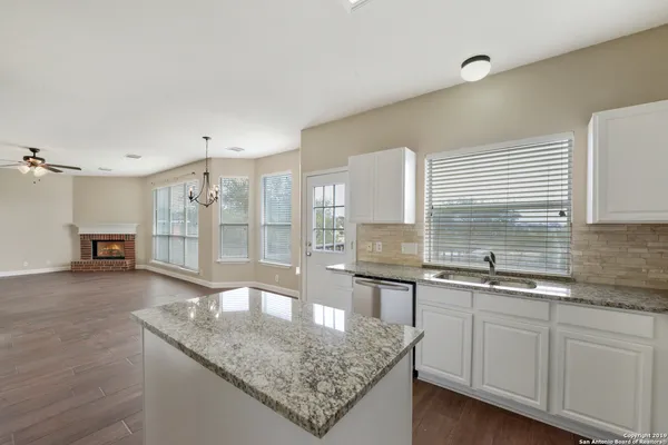 $2,600 | 24622 Arrow Canyon, San Antonio, TX 78258
