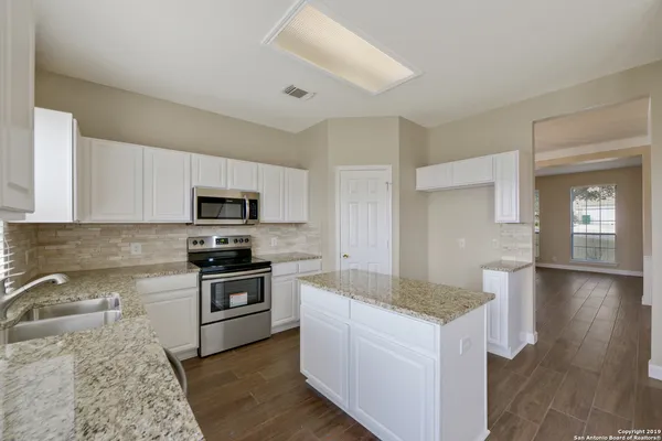 $2,600 | 24622 Arrow Canyon, San Antonio, TX 78258