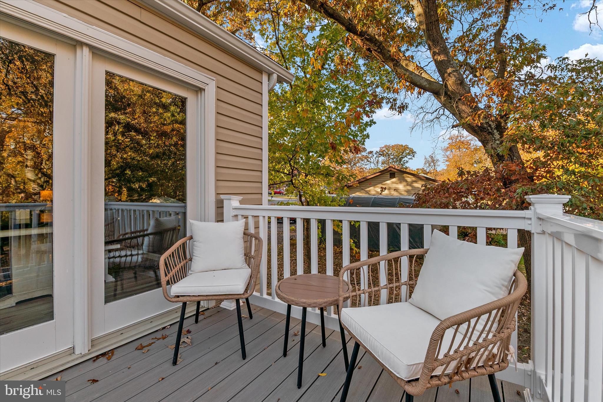 7963 Oak Road Pasadena, MD 21122 - Photo 10 of 53 a view of a chair and table in the balcony