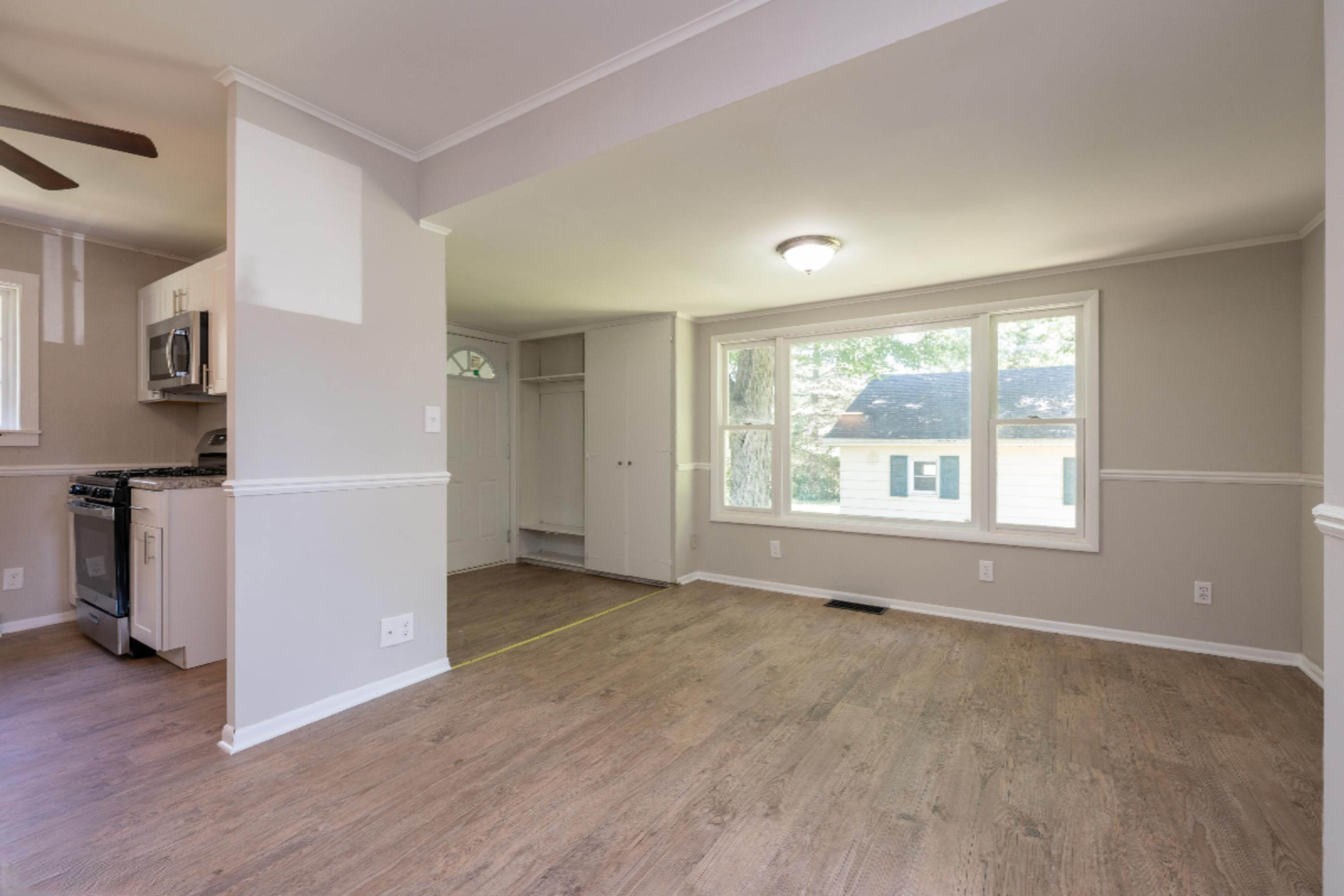 1112 5th Street Three Rivers, MI 49093 - Photo 8 of 25 08_11125THST_2008_HiRes