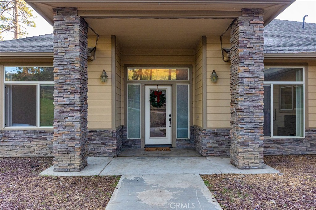 26820 Stirrup Way Tehachapi, CA 93561 - Photo 2 of 47