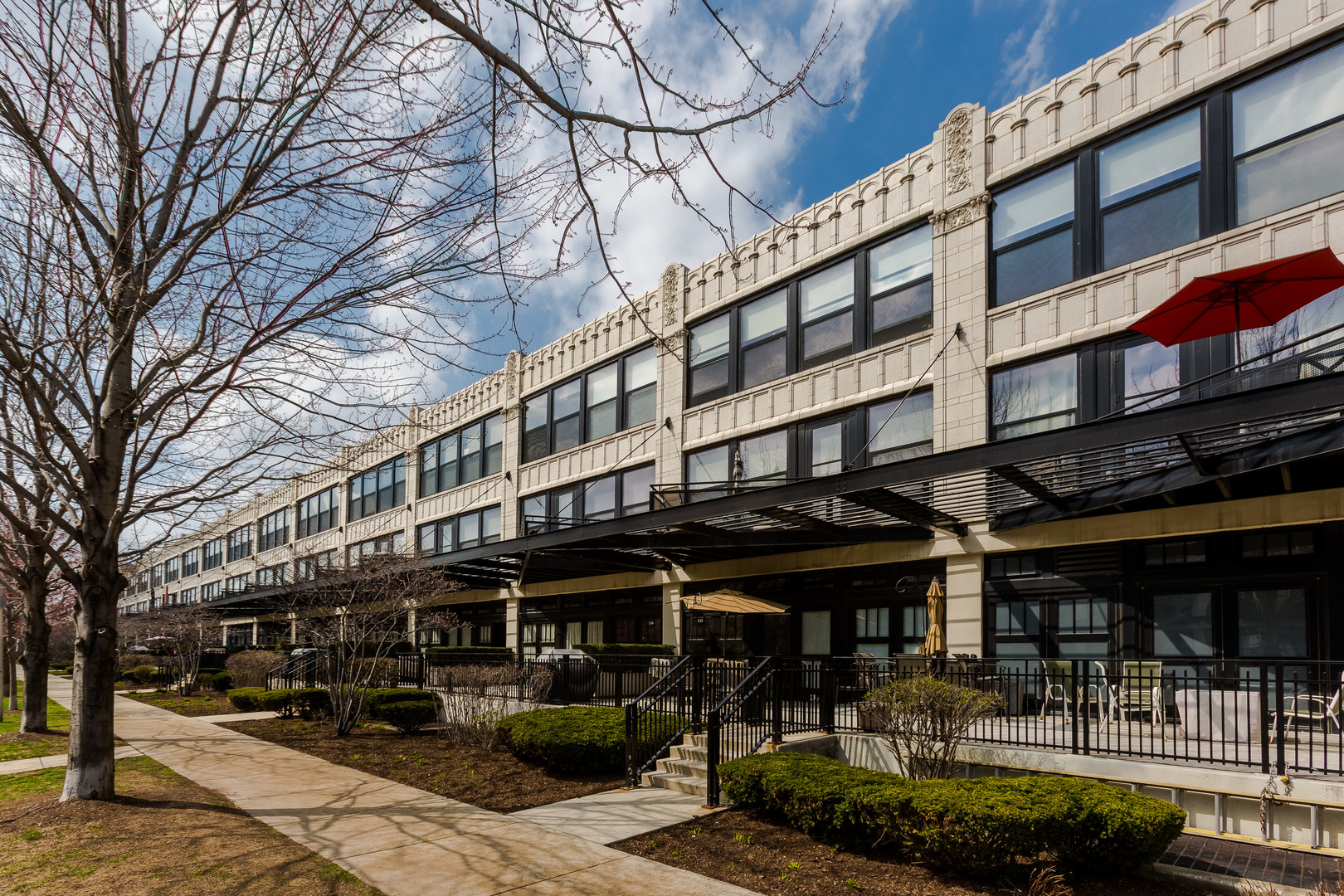 1001 West 15th Street, Unit 335 Chicago, IL 60608 - Photo 1 of 14