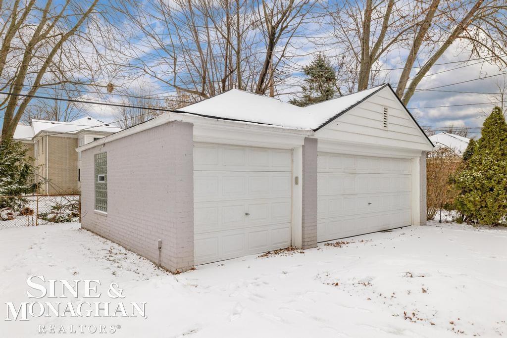 835 Harcourt Road Grosse Pointe, MI 48230 - Photo 38 of 41