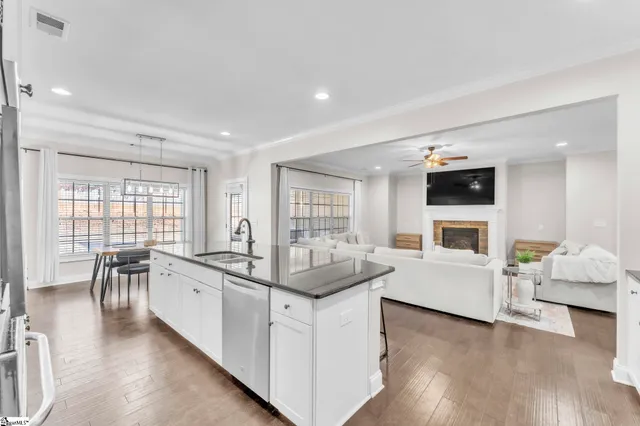 $769,000 | 31 Laurelhart Lane, Simpsonville, SC 29681