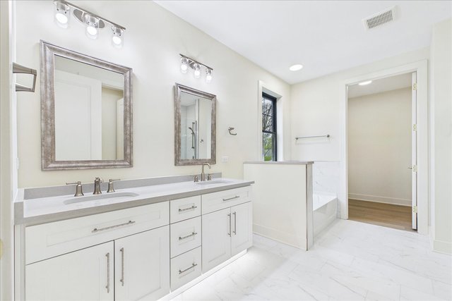 20470 Old Hicks Road Long Grove, IL 60047 - Photo 10 of 14