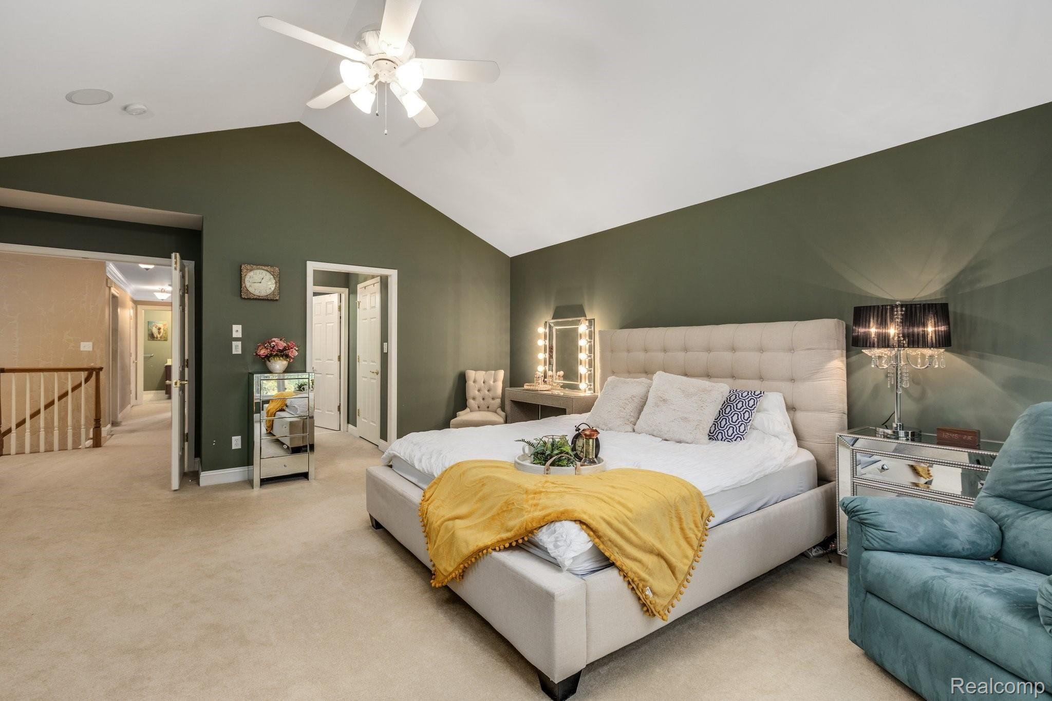 24934 Reeds Pointe Drive Novi, MI 48374 - Photo 25 of 55 33-web-or-mls-24934 Reeds Pointe Drive, Novi0024.jpg