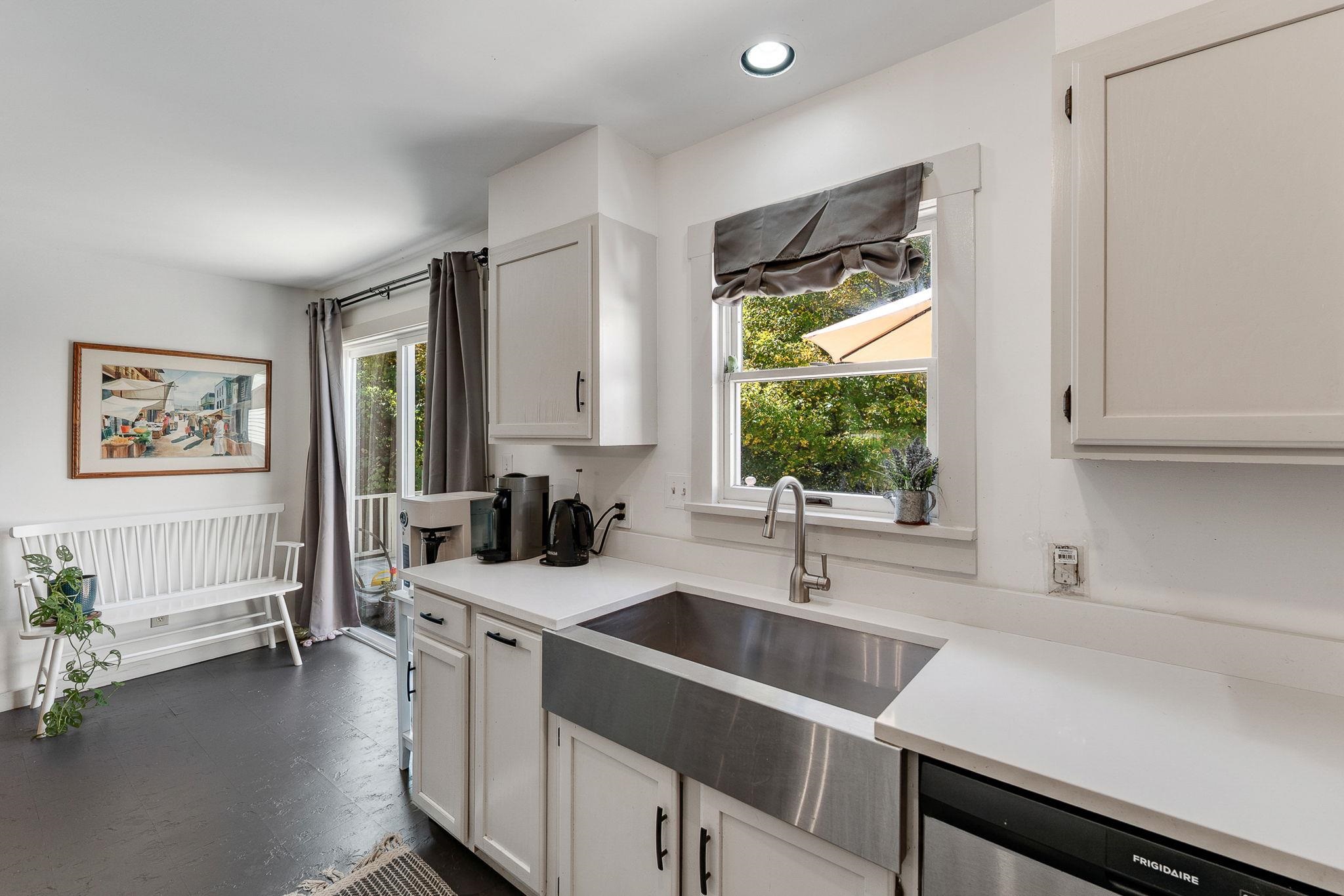 826 Lower Elmore Mountain Road Morristown, VT 05661 - Photo 11 of 45