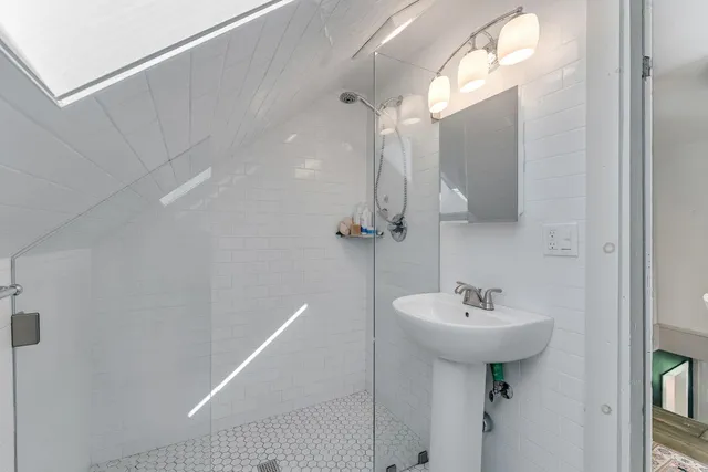 $525,000 | 826 Lower Elmore Mountain Road, Morristown, VT 05661