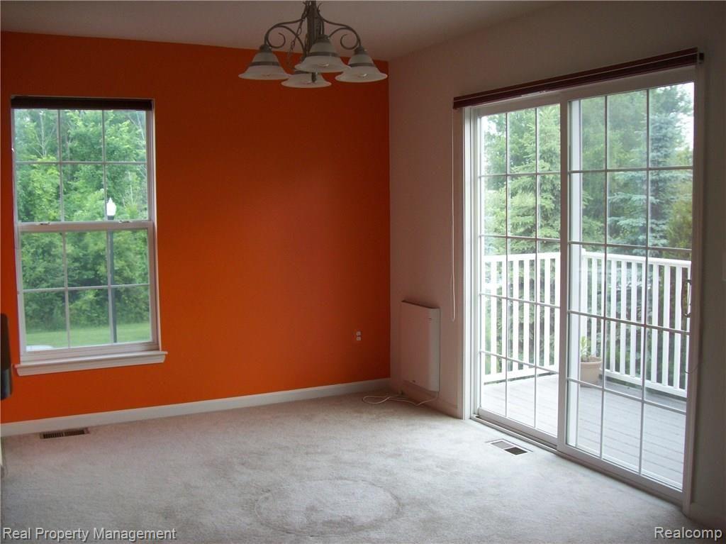 16833 Hawick Lane Romulus, MI 48174 - Photo 4 of 12