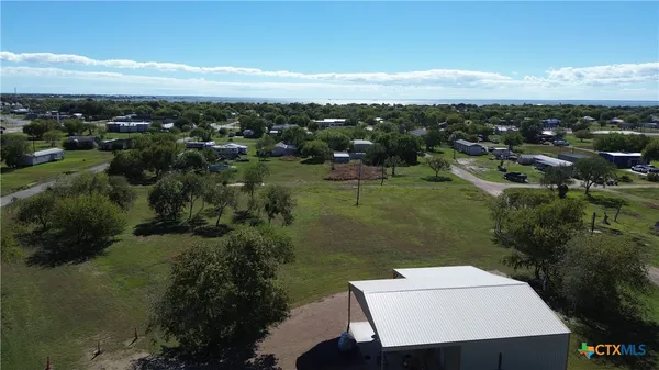 $338,000 | 407 West Oakland Avenue, Seadrift, TX 77983