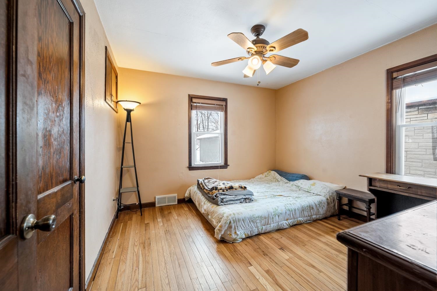 1536 Smith Street Green Bay, WI 54302 - Photo 11 of 24