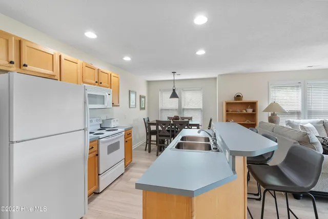 $2,400 | 3350 Club Villas Drive, Unit 1003, Southport, NC 28461