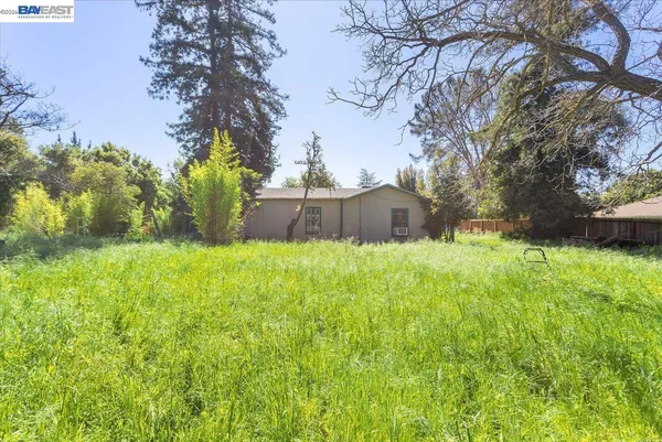 $538,000 | 23932 Madeiros Avenue, Hayward, CA 94541