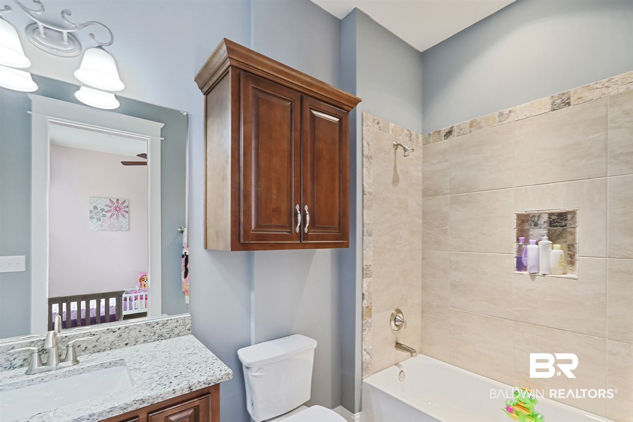 9456 Thoroughbred Run Fairhope, AL 36532 - Photo 16 of 25 Bathroom 2
