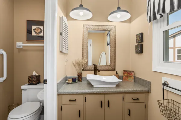 $334,900 | 5335 Sutton Place South, Greenfield, WI 53221