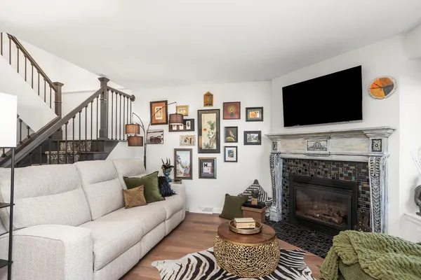 $334,900 | 5335 Sutton Place South, Greenfield, WI 53221