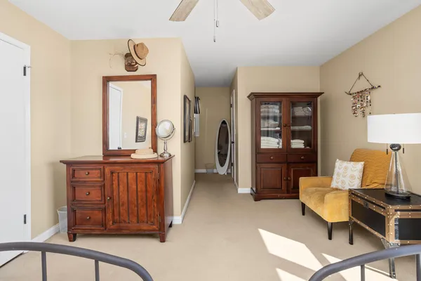 $334,900 | 5335 Sutton Place South, Greenfield, WI 53221