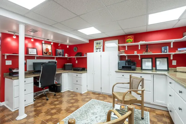 $334,900 | 5335 Sutton Place South, Greenfield, WI 53221