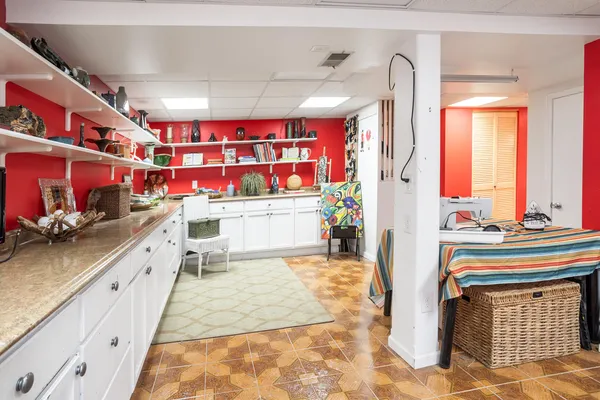 $334,900 | 5335 Sutton Place South, Greenfield, WI 53221