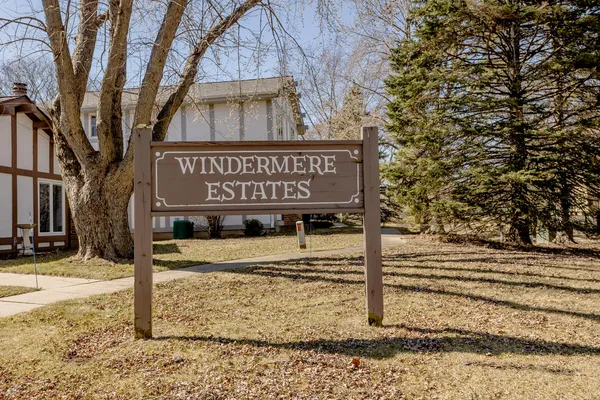 $334,900 | 5335 Sutton Place South, Greenfield, WI 53221