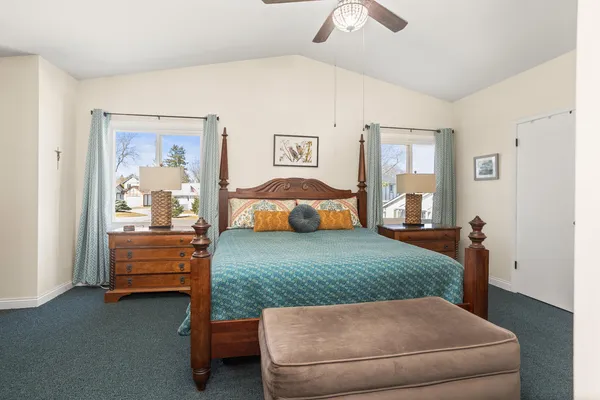 $334,900 | 5335 Sutton Place South, Greenfield, WI 53221