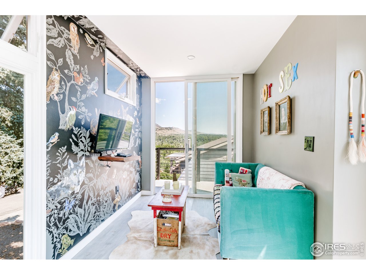 505 College Avenue Boulder, CO 80302 - Photo 27 of 40 Master Bedroom & Deck