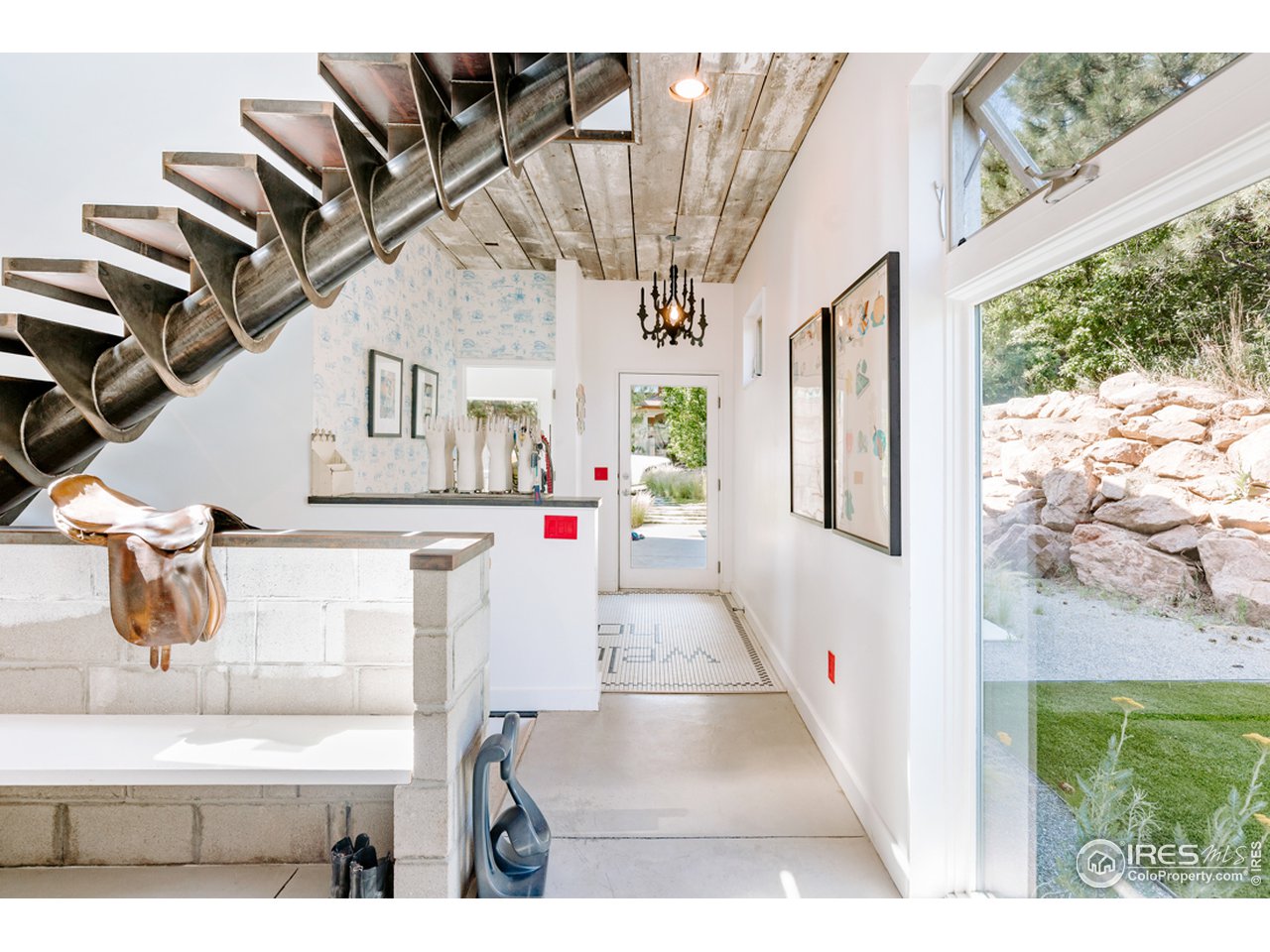 505 College Avenue Boulder, CO 80302 - Photo 5 of 40 Entry